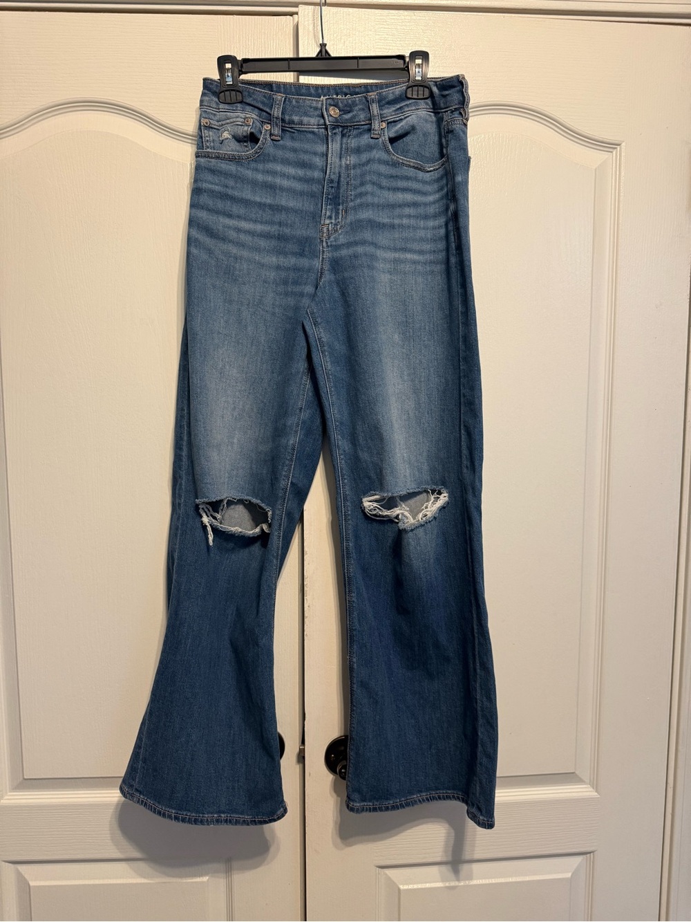 American Eagle Outfitters Medium Blue Dreamy Drape Distressed Wide-Leg Jeans